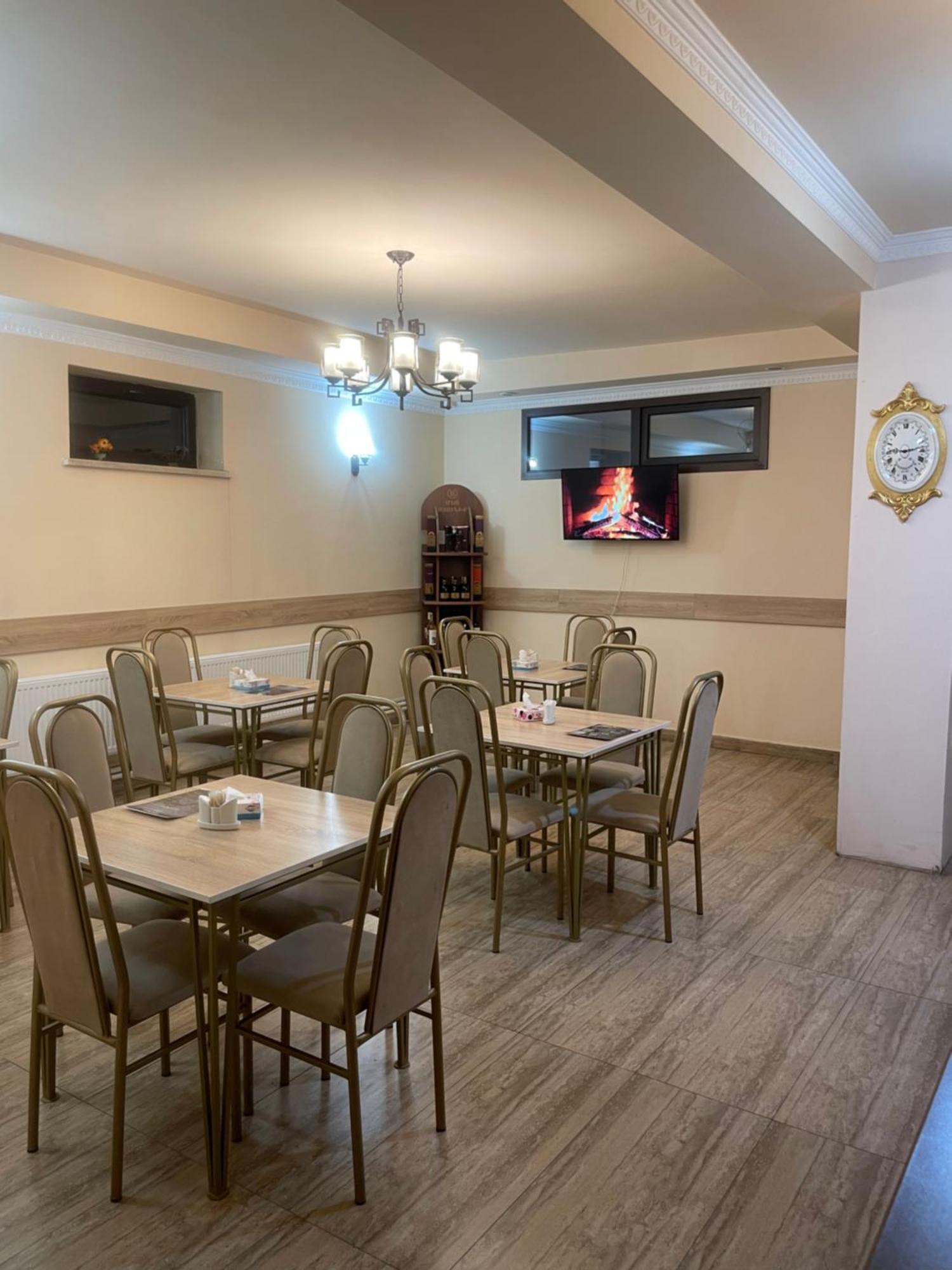 Decca Hotel Jerevan Eksteriør bilde